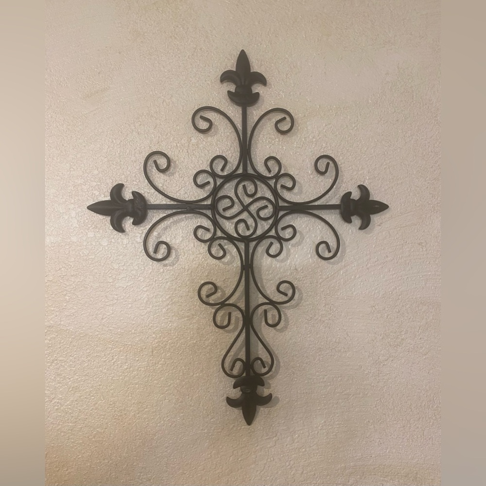 NEW!! HOME DECOR IRON CROSS WALL HANGING